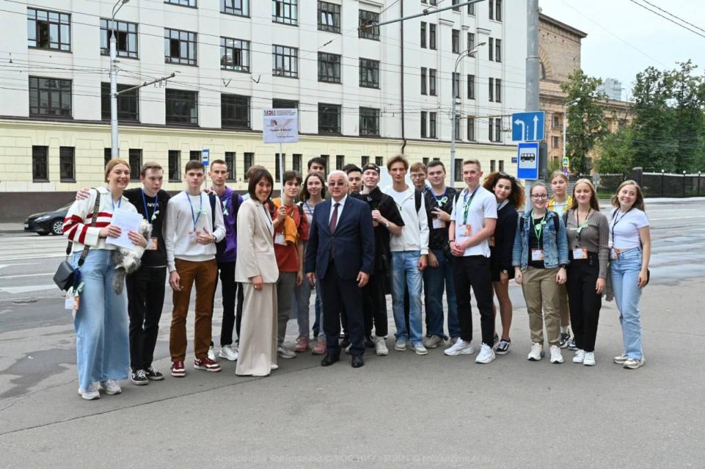 Заместитель Министра науки и высшего образования России провела встречу со студентами НИУ «МЭИ»