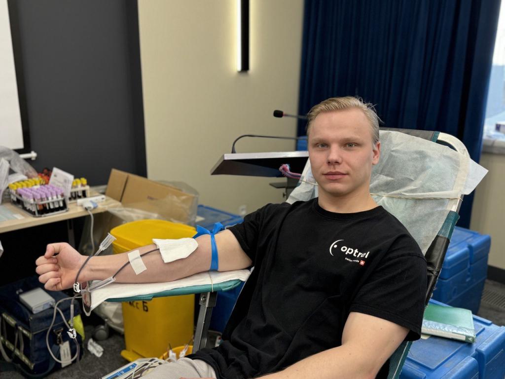 «Систэм Электрик» и фонд «Семья вместе» провели совместную донорскую акцию