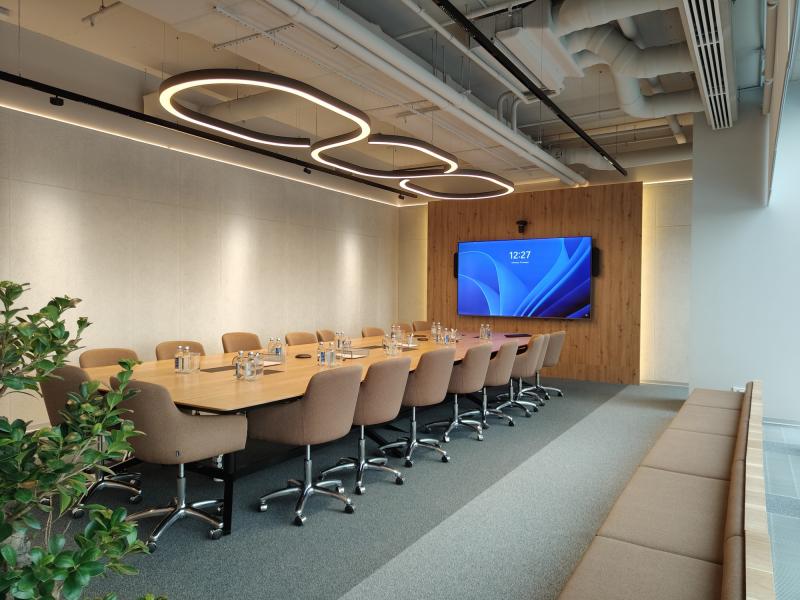 Перспективные технологии света: как инвестиции в грамотные световые решения офиса повышают комфорт, эффективность и прибыль