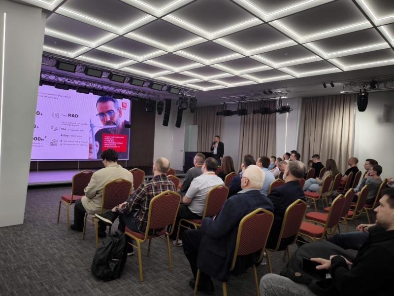 Компания «Электрорешения» (бренд EKF) представила комплексную телекоммуникационную экосистему на X-Com «Промышленность 2026»