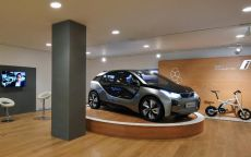 Компания BMW откроет в Лондоне магазин электромобилей