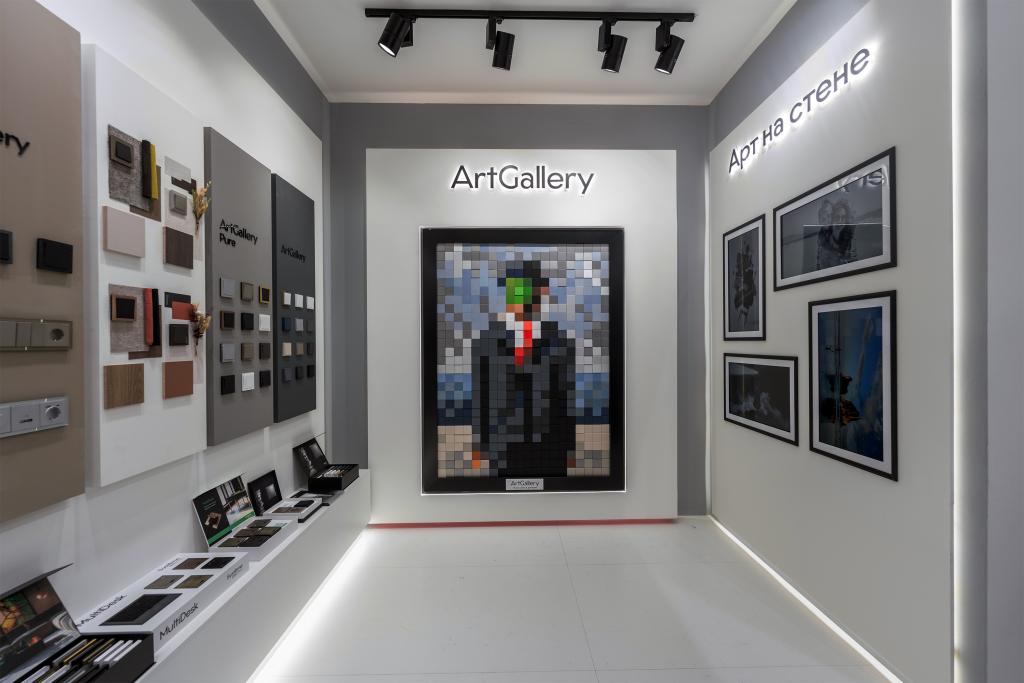 Дизайн без границ: «Систэм Электрик» анонсировала на MosBuild-2026 безрамочные розетки и выключатели Systeme Infinity