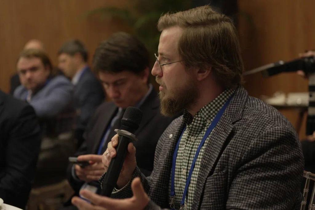 Первый замгендиректора «Систэм Электрик» Николай Ладыгин рассказал о локализации оборудования для энергетики на МФЭС-2025